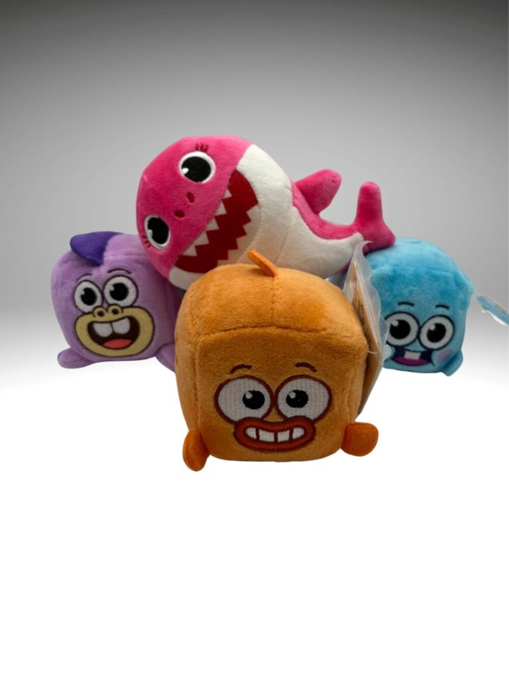 Pinkfong Baby Shark's Song Cube Lot (NWT) w/ Pink Mommy Shark 4pcs (SKU: 177TO)